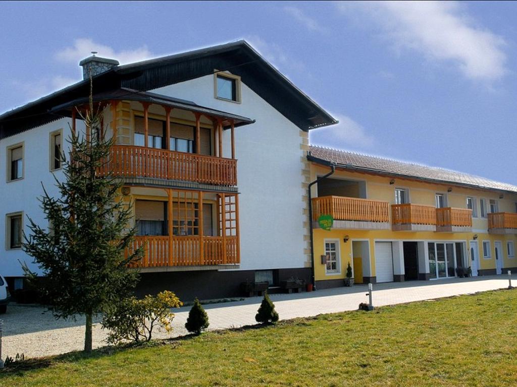 Tourist Farm Salamun Villa Banovci Exterior photo